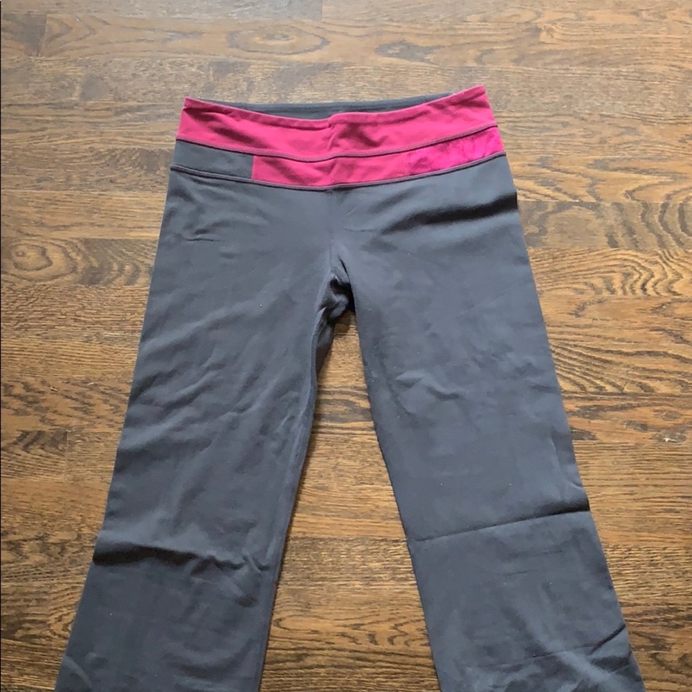 Lululemon grey/mauve leggings